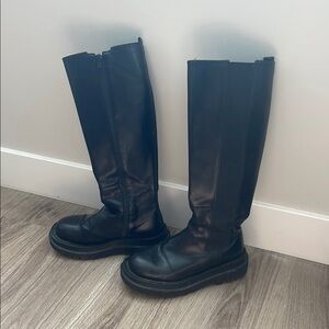 Jinnipick Roundie Tall Black Leather Boots (KOREAN BRAND/KPOP STYLE)